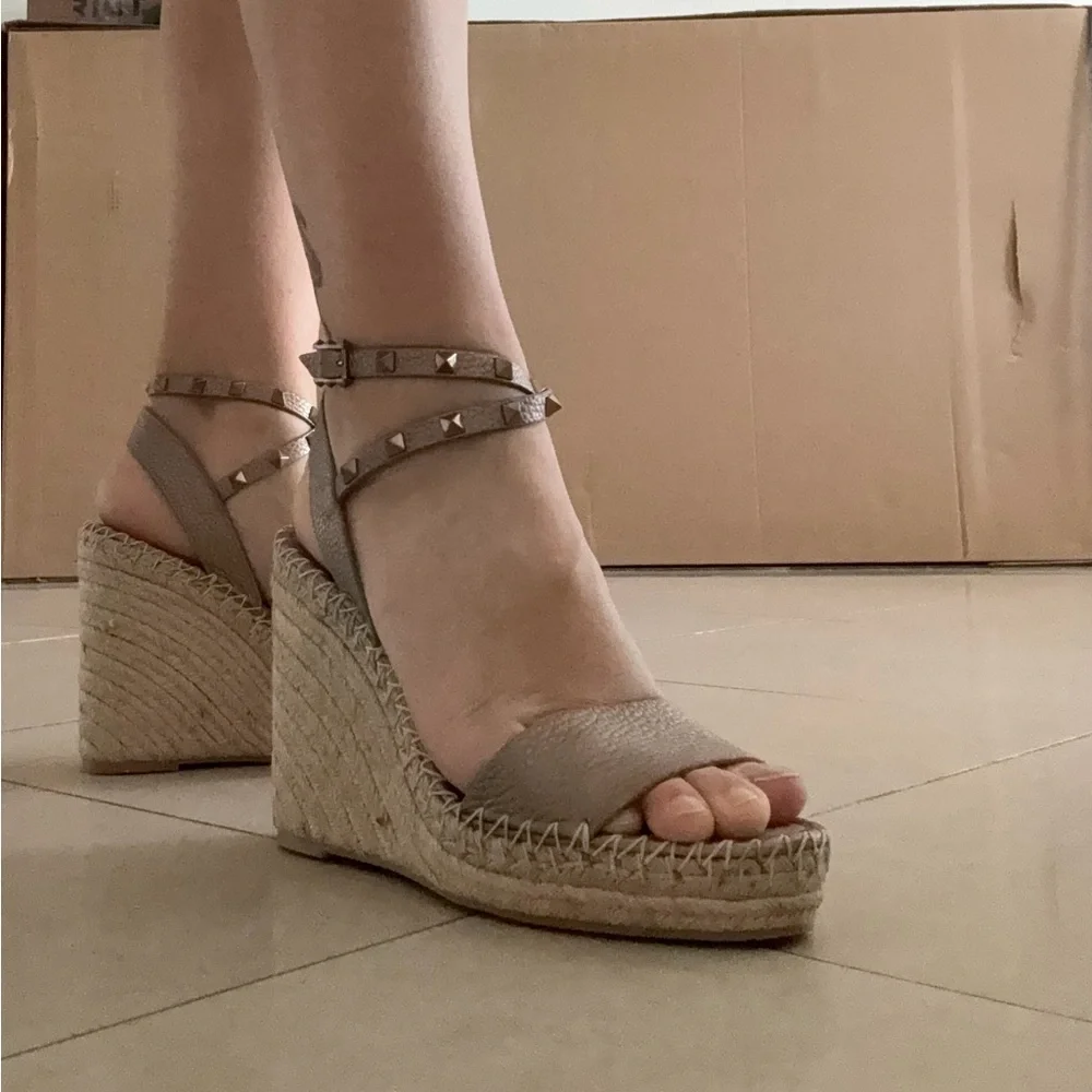 Valentino Garavani Tan Wedge Sandals